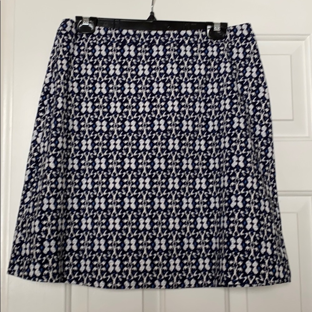 NWOT Margaret M Navy and White Aline skirt